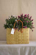 Cargar imagen en el visor de la galería, canasto provenza con plantas