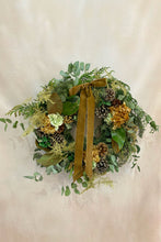 Cargar imagen en el visor de la galería, corona de navidad la fioreria