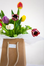 Cargar imagen en el visor de la galería, flower bag tulipanes
